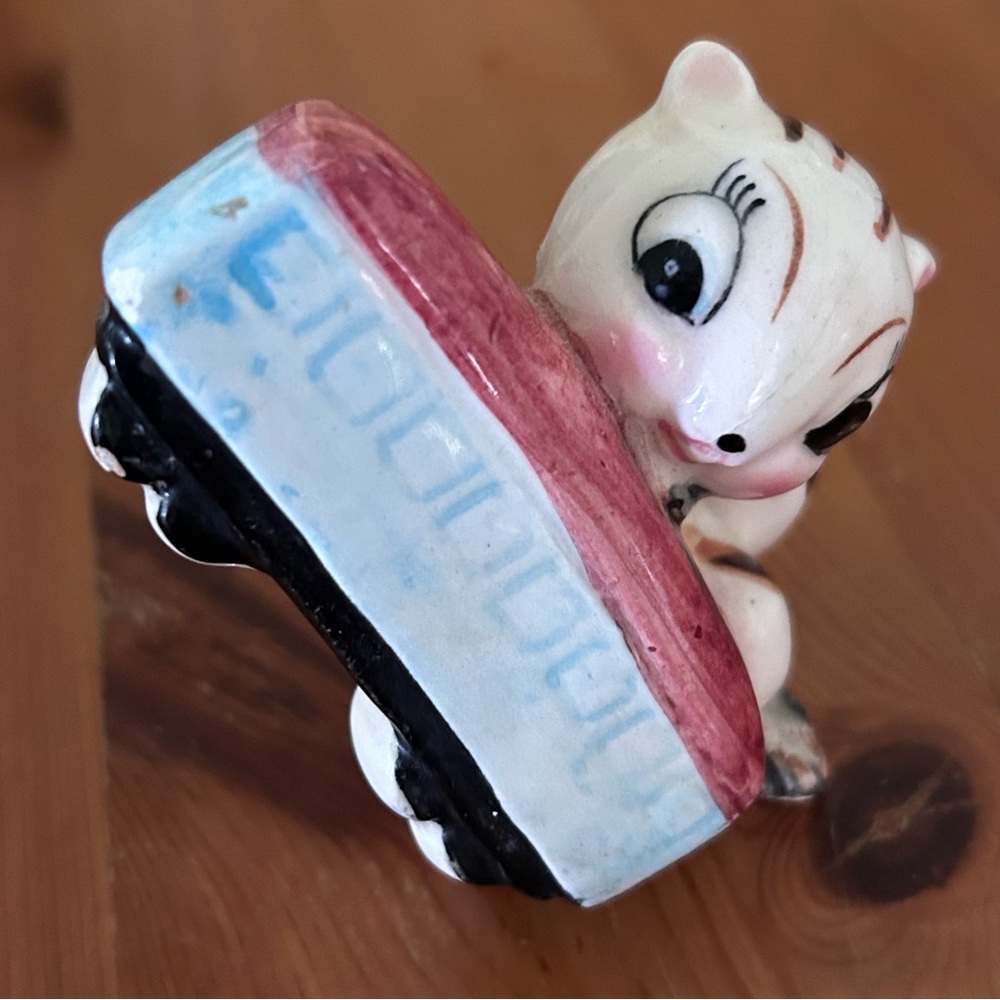 Salt pepper shaker